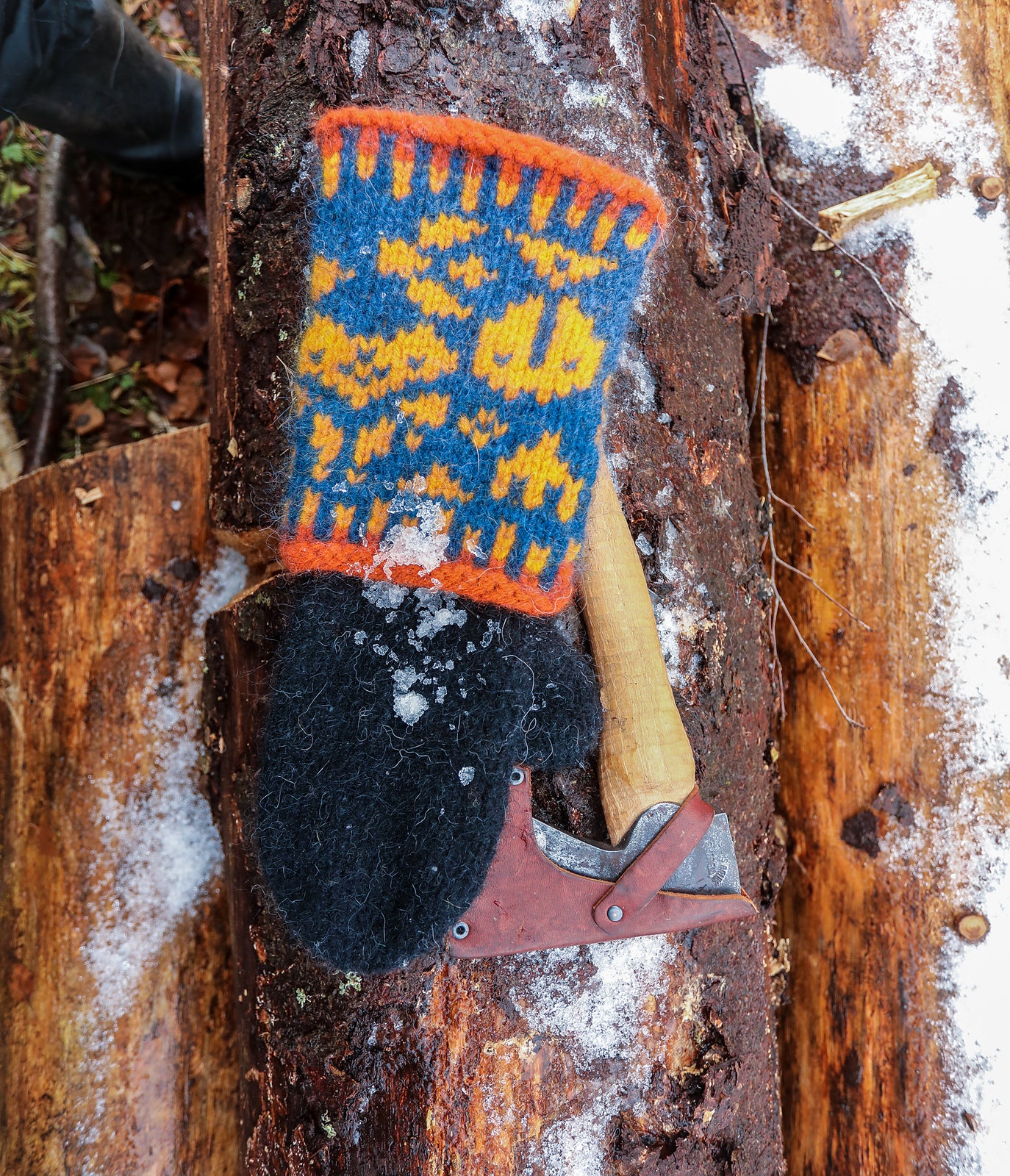 Akilak Lange Tova Votter/ Long felted Mittens